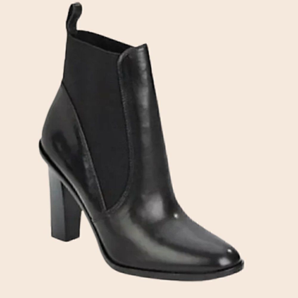 Via Spiga Black Heeled Chelsea Ankle Boots Size 8M